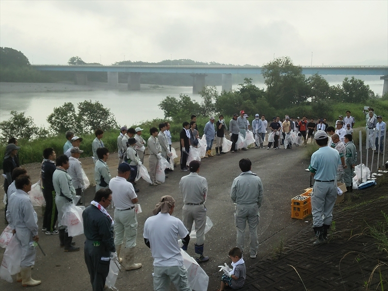 浦戸湾・七河川一斉清掃_安全確認の様子（開始前）